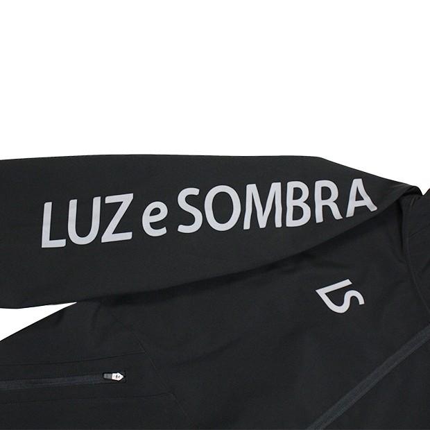 ルースイソンブラ（LUZ e SOMBRA） ライトムーブエアー アノラック