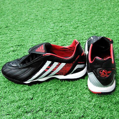 美品 プレデターアブソリオンパワースワーブTRX TF adidas プレデターアブソリオンパワースワーブTRX TF ブラック