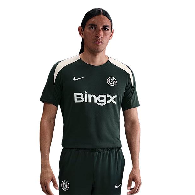 ☆匿名発送☆ナイキ NIKE FC サッカー 半袖シャツ＆パンツ NIKE チェルシー DF ストライク 半袖トップ K アウトドア