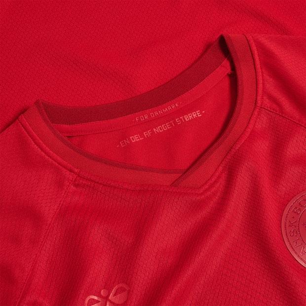 hummel（ヒュンメル） デンマーク代表 2022 ホーム 半袖レプリカ