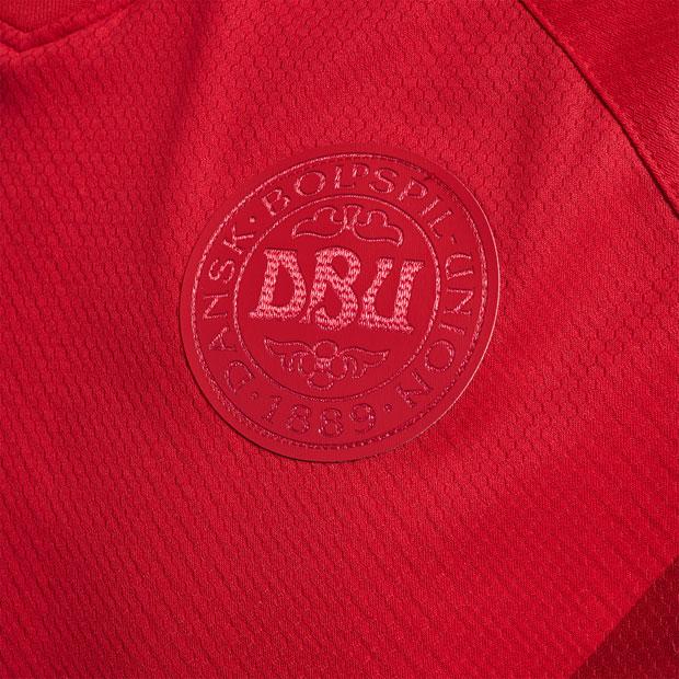 hummel（ヒュンメル） デンマーク代表 2022 ホーム 半袖レプリカ