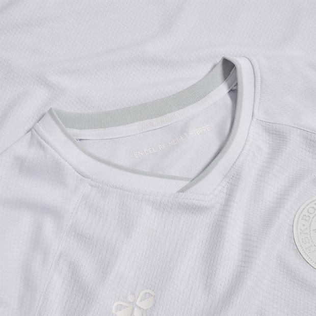 hummel（ヒュンメル） デンマーク代表 2022 アウェイ 半袖レプリカ