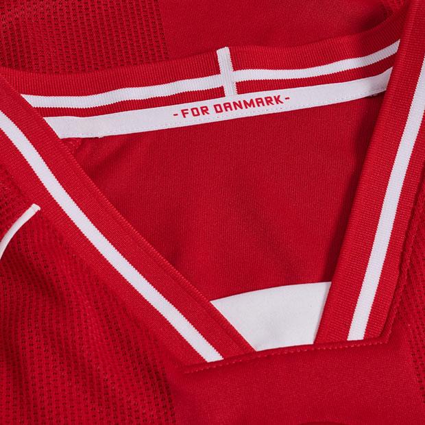 hummel（ヒュンメル） 爆買!! デンマーク代表 2026 ホーム 半袖