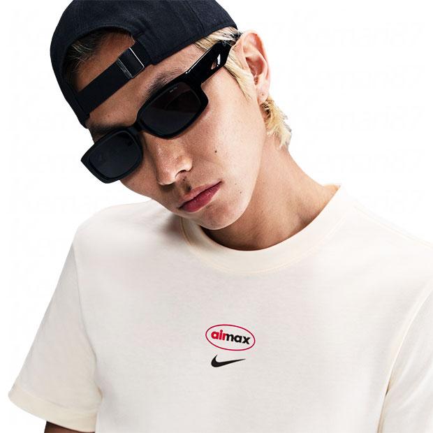 リバプール　LFC Nike エアマックスメンズ 24/25 TシャツSサイズ LFC Nike Airmax メンズ 24/25 プレマッチTシャツブラック&クリーム