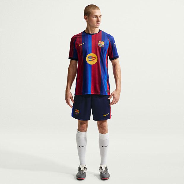 バルセロナ　オーセンティックユニホーム　& Strikeショーツセット NIKE（ナイキ） 爆買!! FCバルセロナ 26-27 ホーム レプリカショーツ