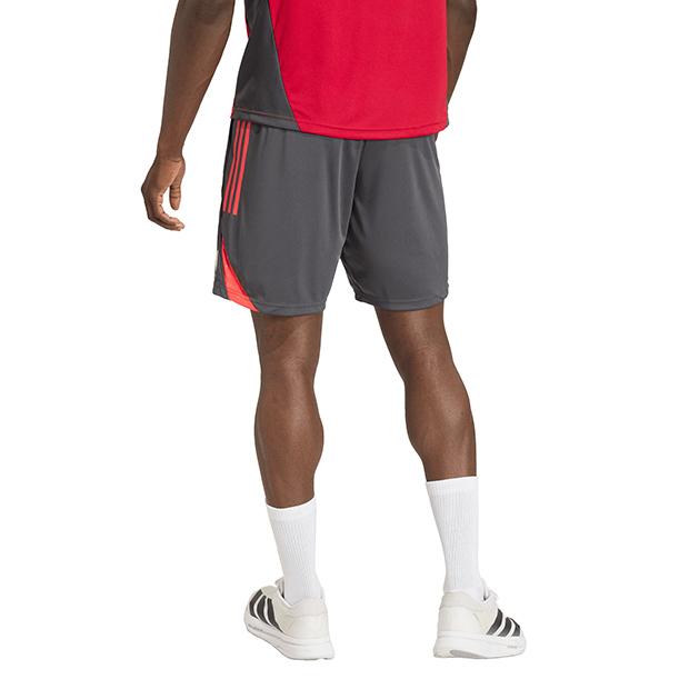 adidas（アディダス） 爆買!! リバプール トレーニングショーツ