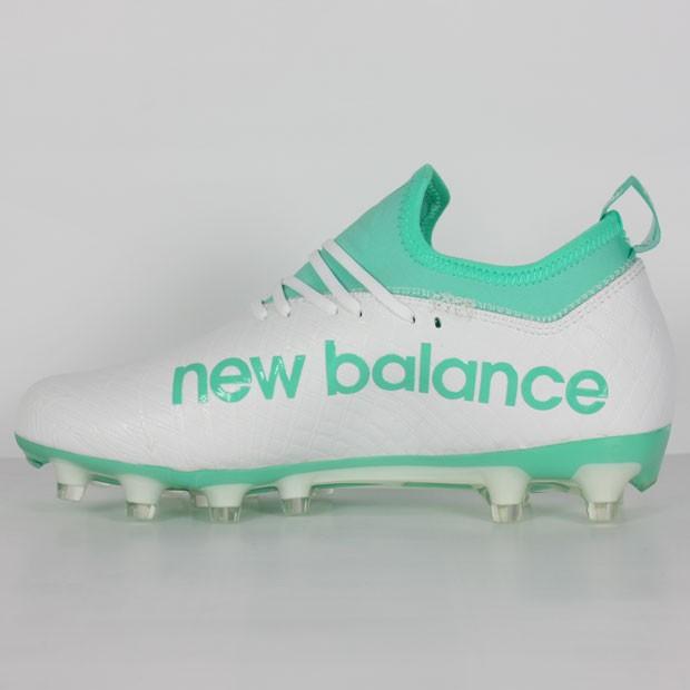 New Balance（ニューバランス） TEKELA MAGIA HG WN1 ホワイト