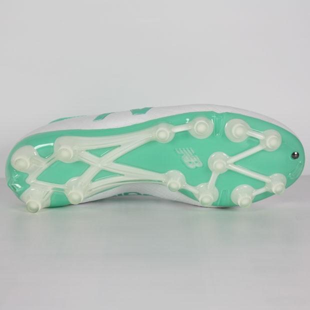 New Balance（ニューバランス） TEKELA MAGIA HG WN1 ホワイト