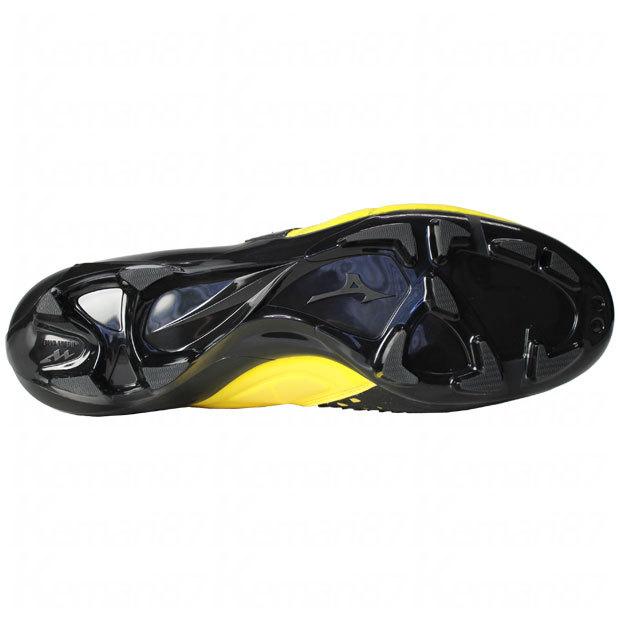 THE WAVE サッカースパイク Mizuno launches the Wave Cup SS Japan as a tribute to Shinji