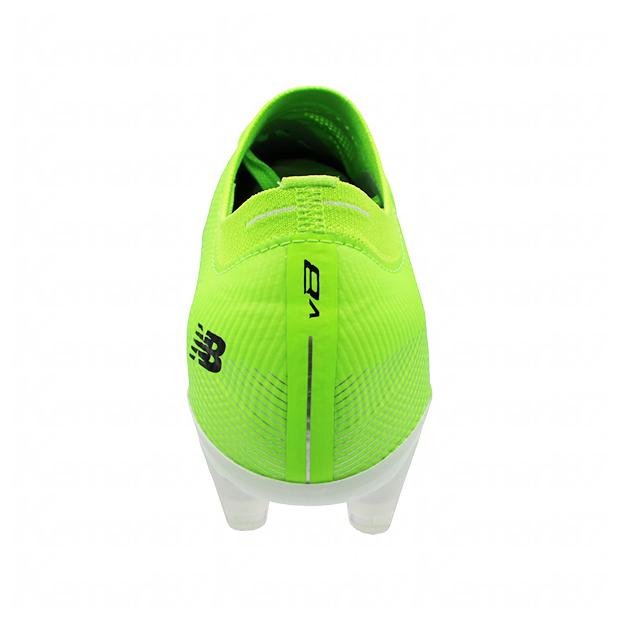New Balance（ニューバランス） フューロン V8 ELITE HG 2E ホワイト