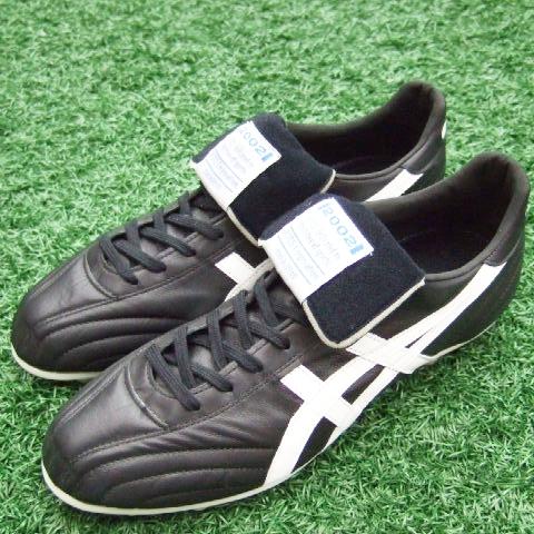 インジェクター2002　ブラック×ホワイト　【asics|アシックス】サッカースパイクtsi9009001