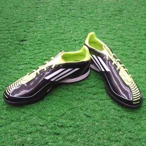 adidas F30 TRX TF ブラック×ホワイト×エレクトリシティ