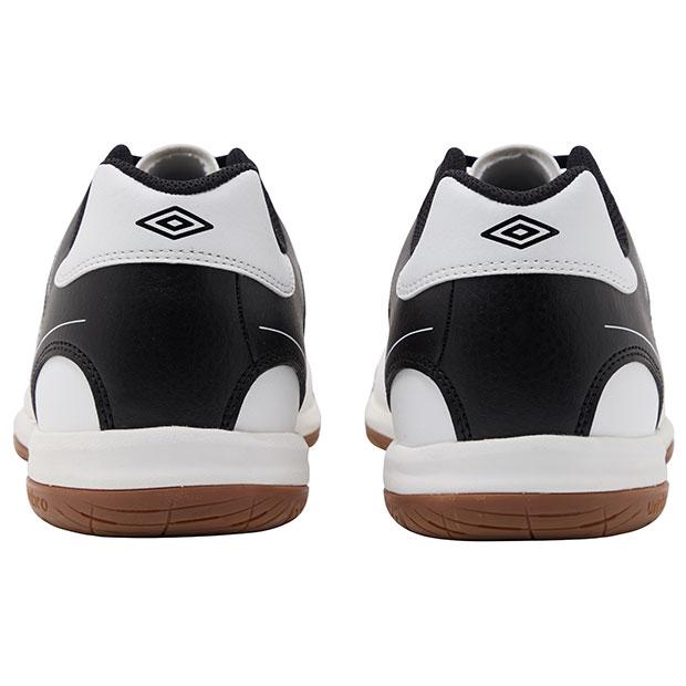 期間限定値下❁⃘umbro アンブロ　フットサルシューズ ワイドフィット 黒/白 umbro（アンブロ） アクセレイター サラ WIDE IN ホワイト×ブラック