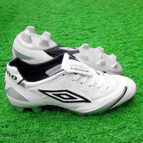 umbro（アンブロ） アクセレイターSJ ホワイト×シルバー×ブラック