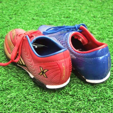 umbro（アンブロ） エックスレボリューション2 TR Jr レッド×ブルー