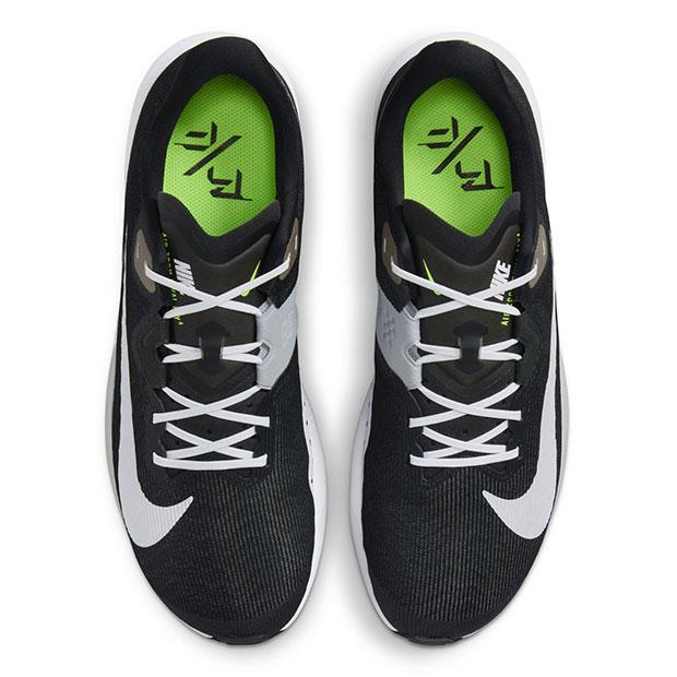 NIKE（ナイキ） エア ズーム ライバル フライ 4 ブラック×ホワイト