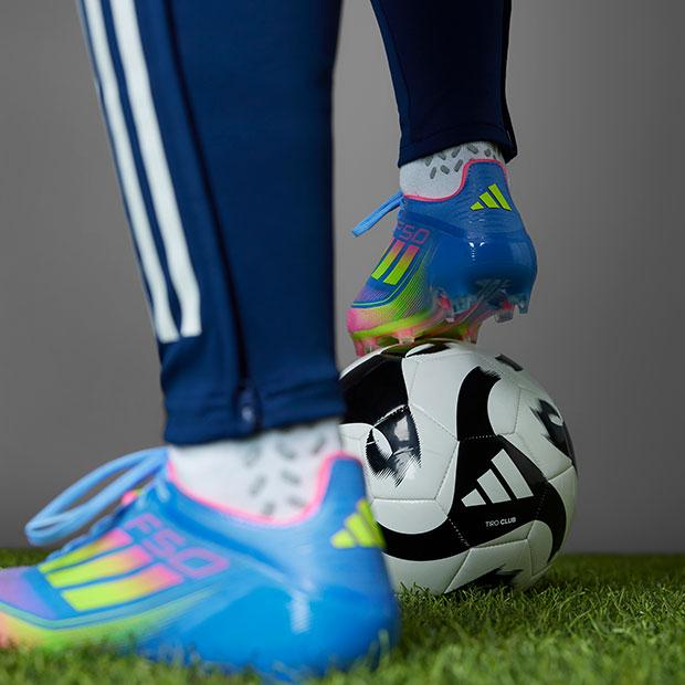 adidas（アディダス） F50 ELITE FG ブルーフュージョン×ルシッド