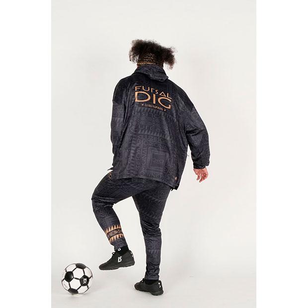 ルースイソンブラ（LUZ e SOMBRA） FD ONE シックプルオーバーパーカー