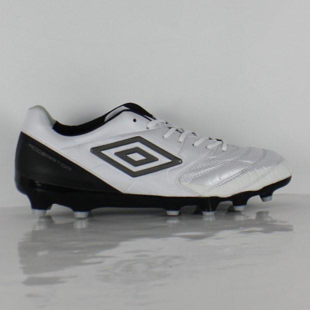 umbro（アンブロ） アクセレイター KL WIDE HG ホワイト×ブラック