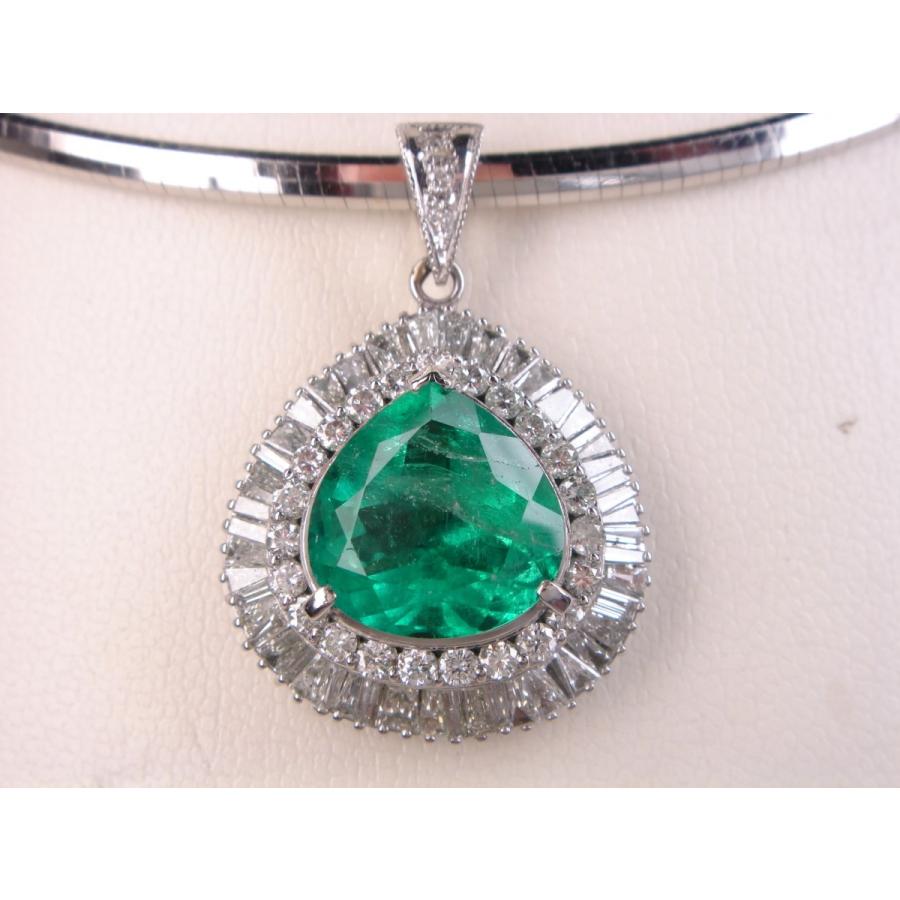 エメラルドペンダントネックレス　４．６１ｃｔ