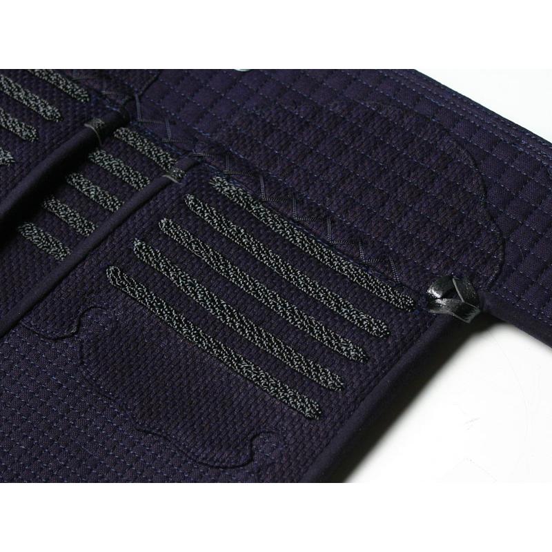 [剣道屋] 防具一式  10ミリ十字刺し 衝撃吸収力が高い ミシン刺し　★胴6品種　★小手3品種　★サイズ交換送料無料対応　●3年保証書・説明書付 | 剣道屋 | 09