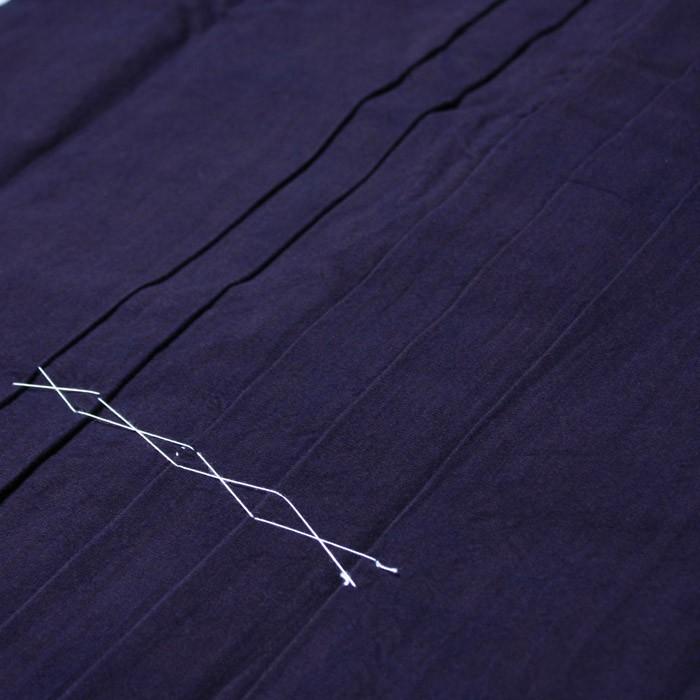 【加工所取寄せ品】 剣道 綿袴 正藍染 ●[凪] 実戦型ソフトタッチ袴 7000番 ＜内ヒダ縫製＞ |  | 03