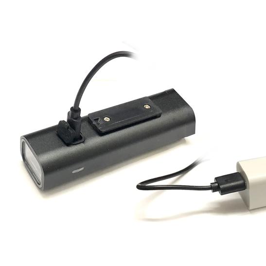 スマートフォン充電器　単３×４本 置くだけ充電 ワイヤレス充電器 3in1 複数台 15w 持ち運び