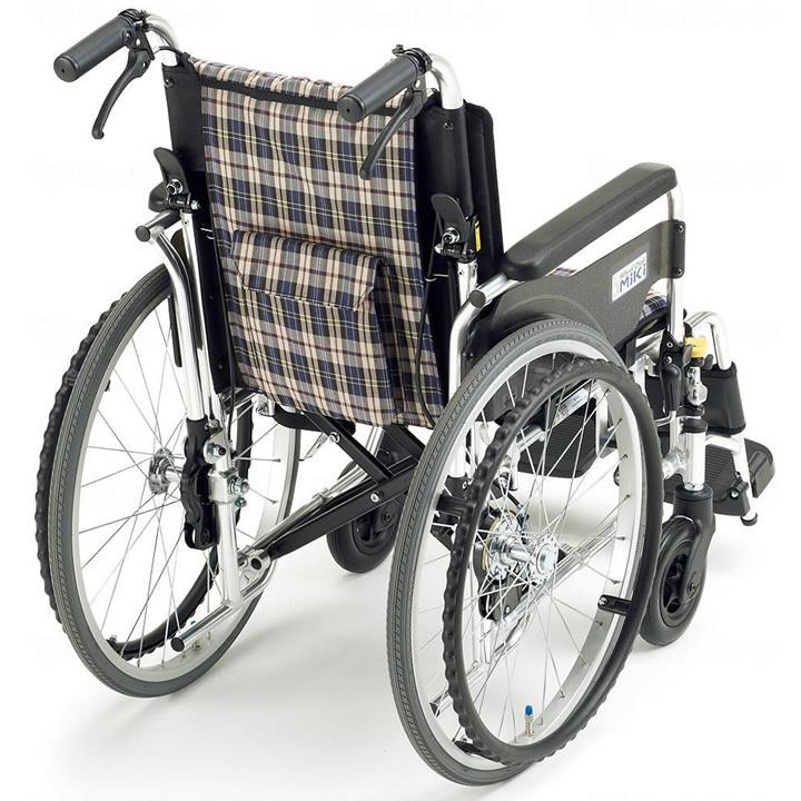 MiKi ミキ SKT-4Lo 低床型 多機能 自走用車いす スキット4 SKT-4 Lo｜車いすと介護用品の製造、販売 株式会社MiKi ミキ