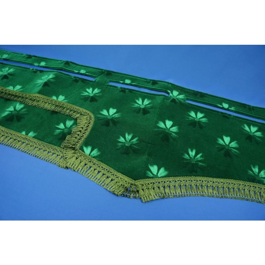 いすゞギガ用 モケットフラワー コスモス ダッシュマット