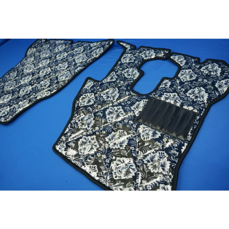 17レンジャー用 新格子 ダイヤキルトフロアマット 運転席/助手席