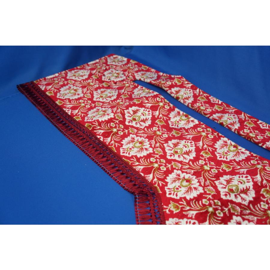 グランドプロフィア用 新格子 縦柄 ダッシュマット レッド : トラック