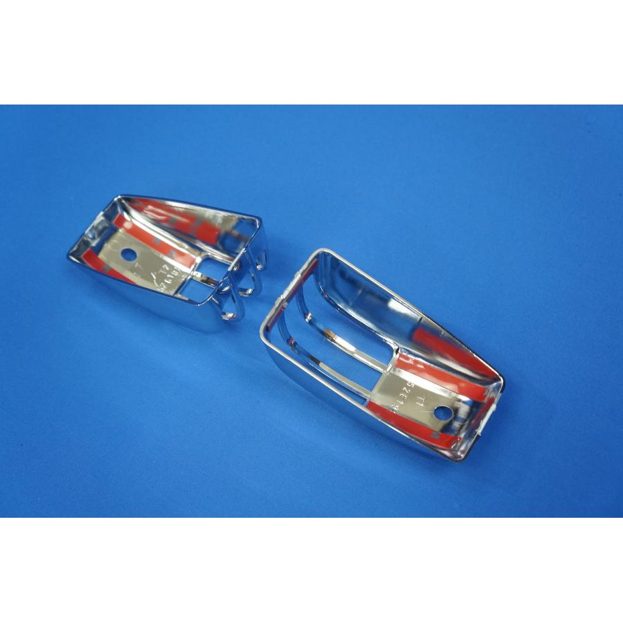 グランドプロフィア後期用 ドアサイドウインカーメッキカバー