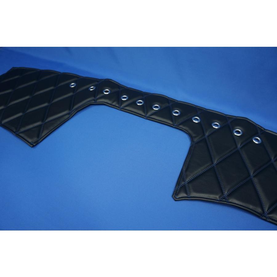 デュトロ用 リング付き ダッシュマット 艶消しブラック/青糸