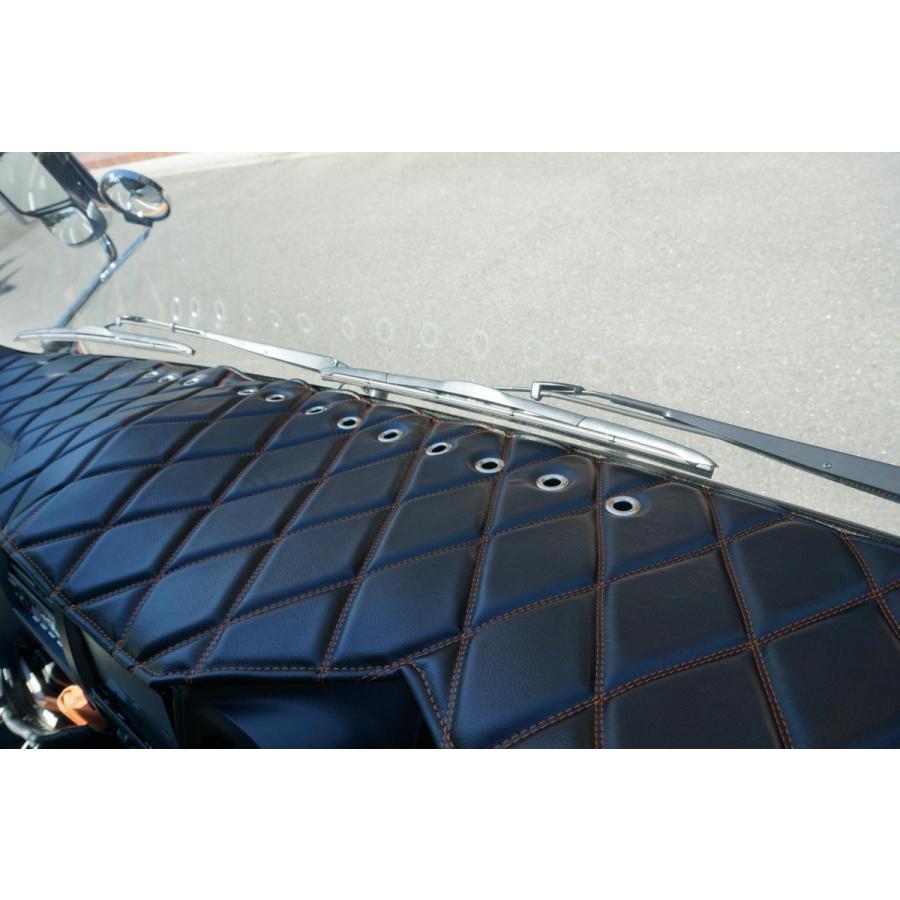 17プロフィア用 リング付 ダッシュマット 艶消しブラック : トラック