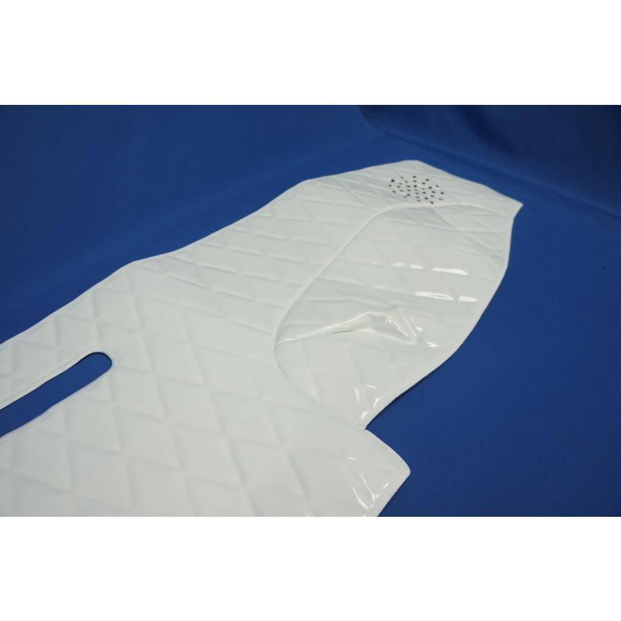 日野レンジャープロワイド用ダッシュマット 楽天市場】受注製作 ローレルダッシュマット 17レンジャーワイド