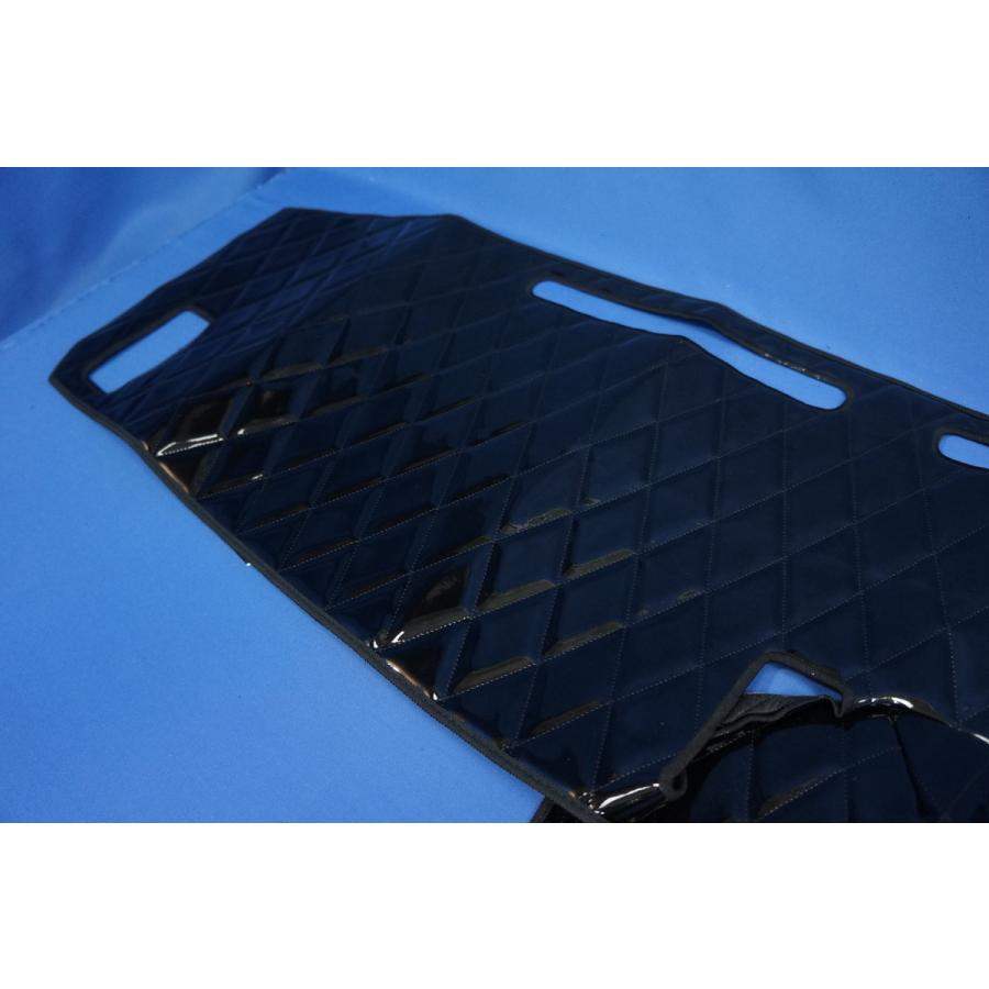 ファイブスターギガ用 ダッシュマット ブラック : トラックショップ