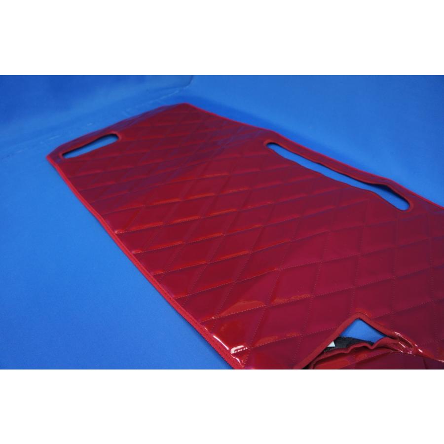 ファイブスターギガ　ダッシュマット　モケットキルト綿入り　ワイン ファイブスターギガ R2.1〜用 モケット ダッシュマット 綿入り