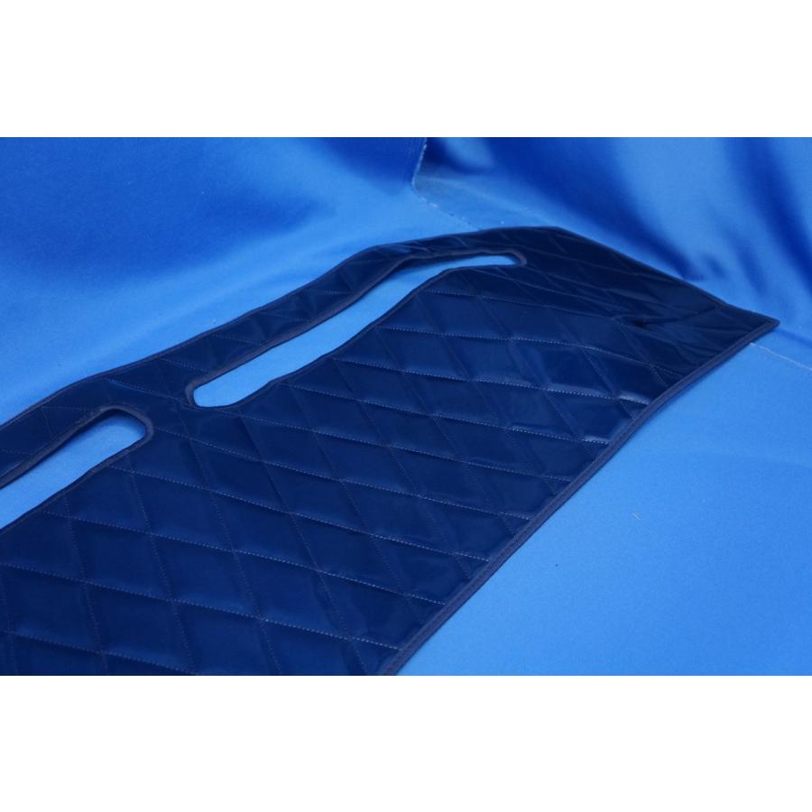 ニッサンクオン用 ダッシュマット ネイビー : トラックショップケンズ