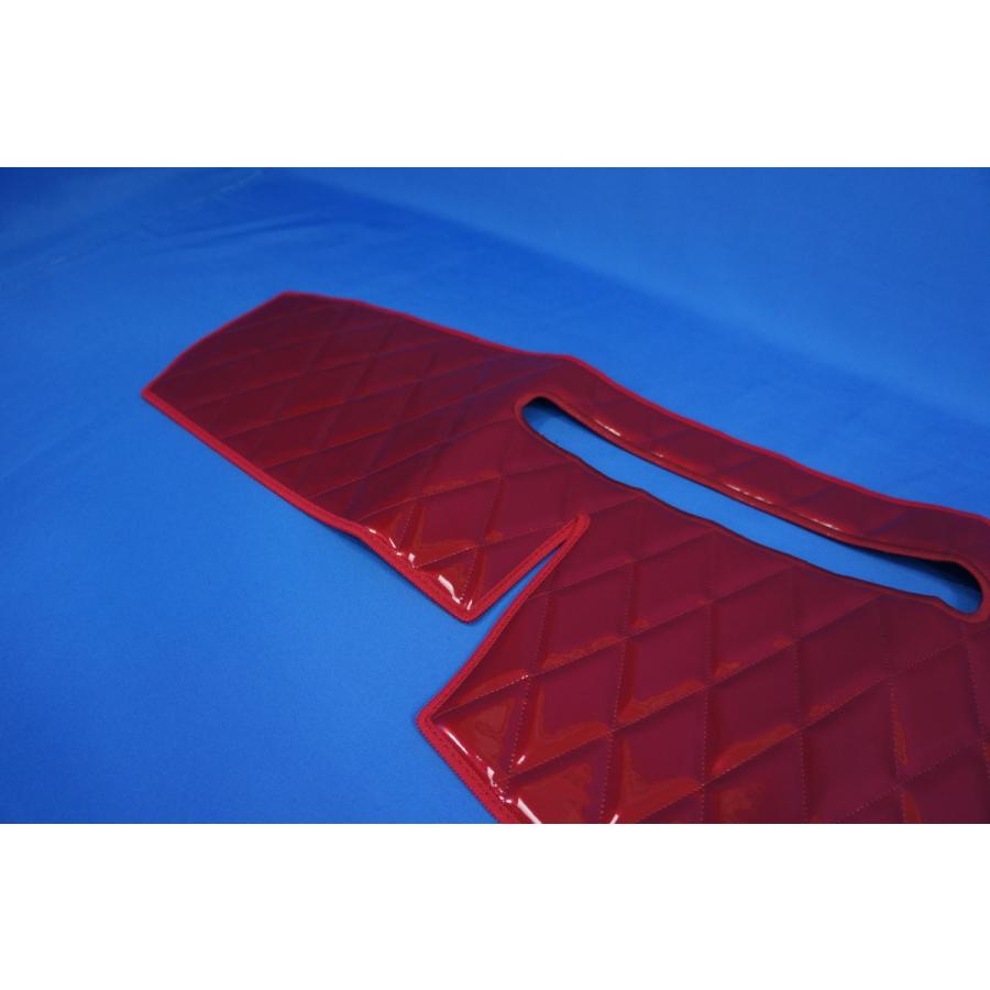 07エルフ用 ダッシュマット ワインレッド : トラックショップケンズ