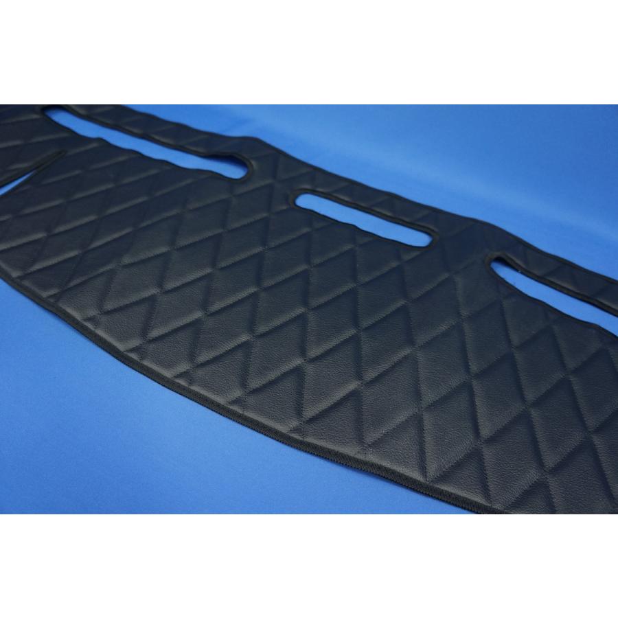 いすゞ07エルフ用 ダッシュマット 艶消しブラック : トラックショップ