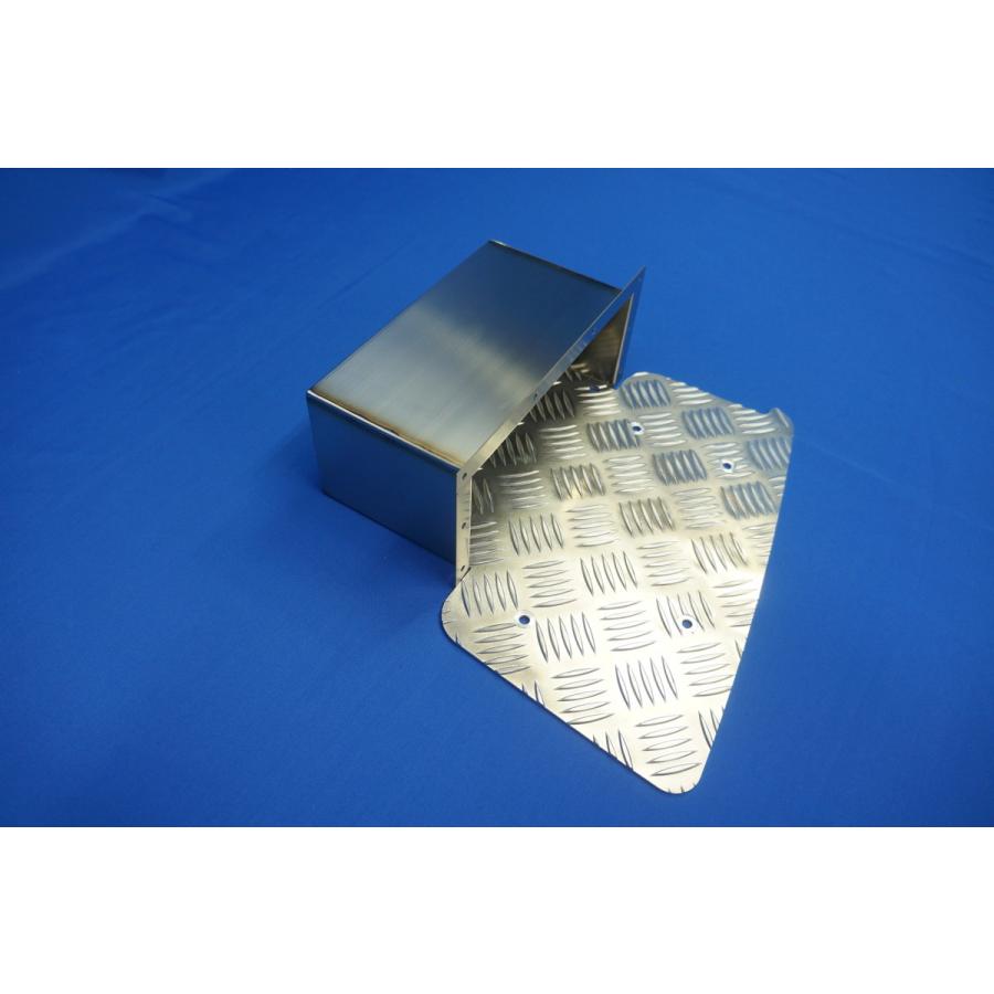 日野自動車 17プロフィア用 シューズボックス：下駄箱 運転席側