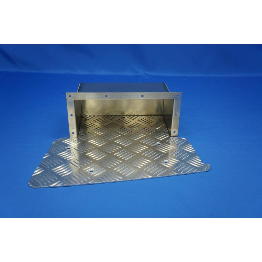 日野自動車 17プロフィア用 シューズボックス：下駄箱 運転席側