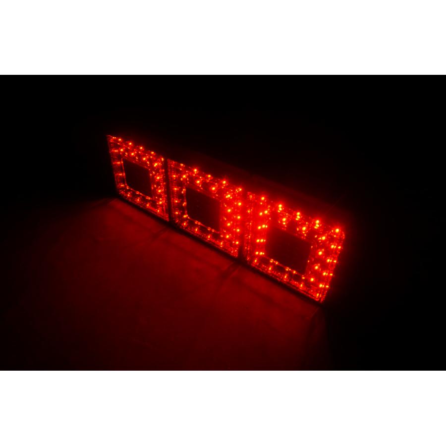 日本ボデーパーツ工業 車検対応 JB角型LED3連テールランプ 日本ボデーパーツ工業 車検対応 JB角型LED3連テールランプ
