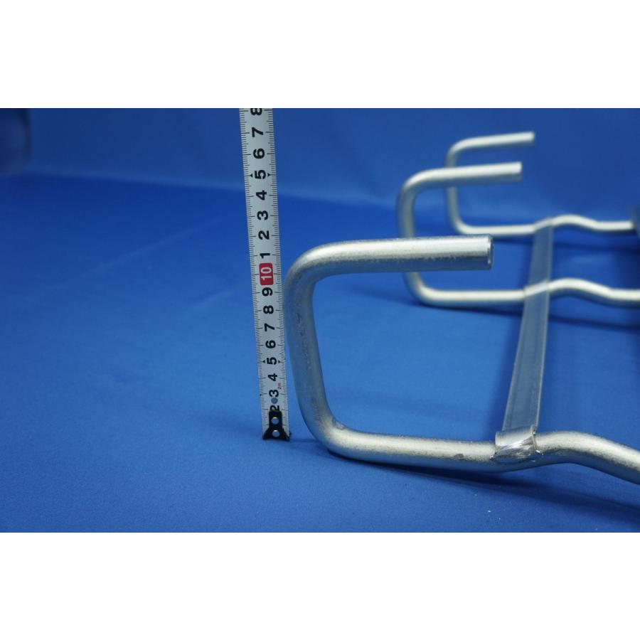 トラック用チェーン掛け 日本ボデーパーツ工業 2t〜大型用 タイヤチェーン掛け 3連用