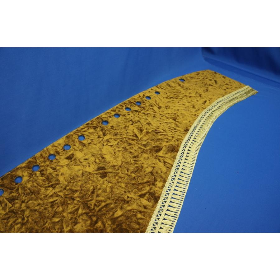 いすゞファイブスターギガ用 チンチラ ダッシュマット ゴールド