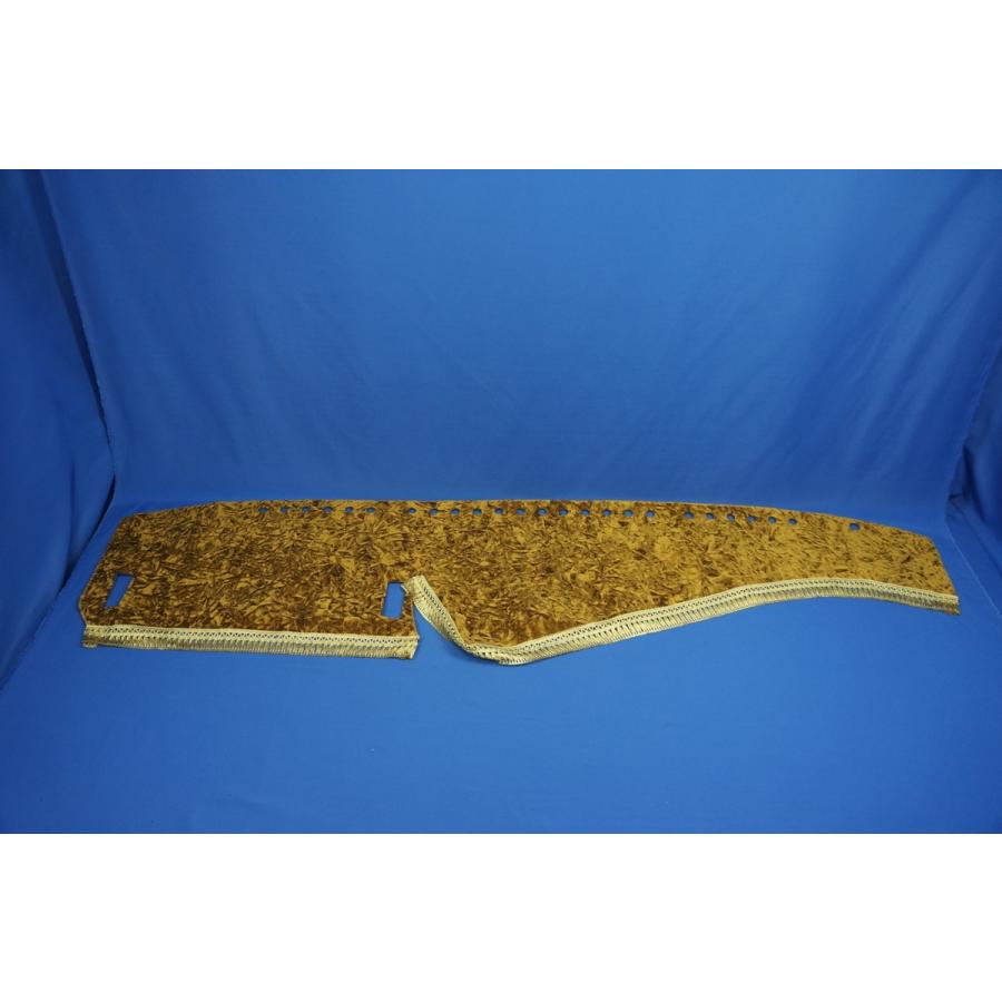 いすゞファイブスターギガ用 チンチラ ダッシュマット ゴールド