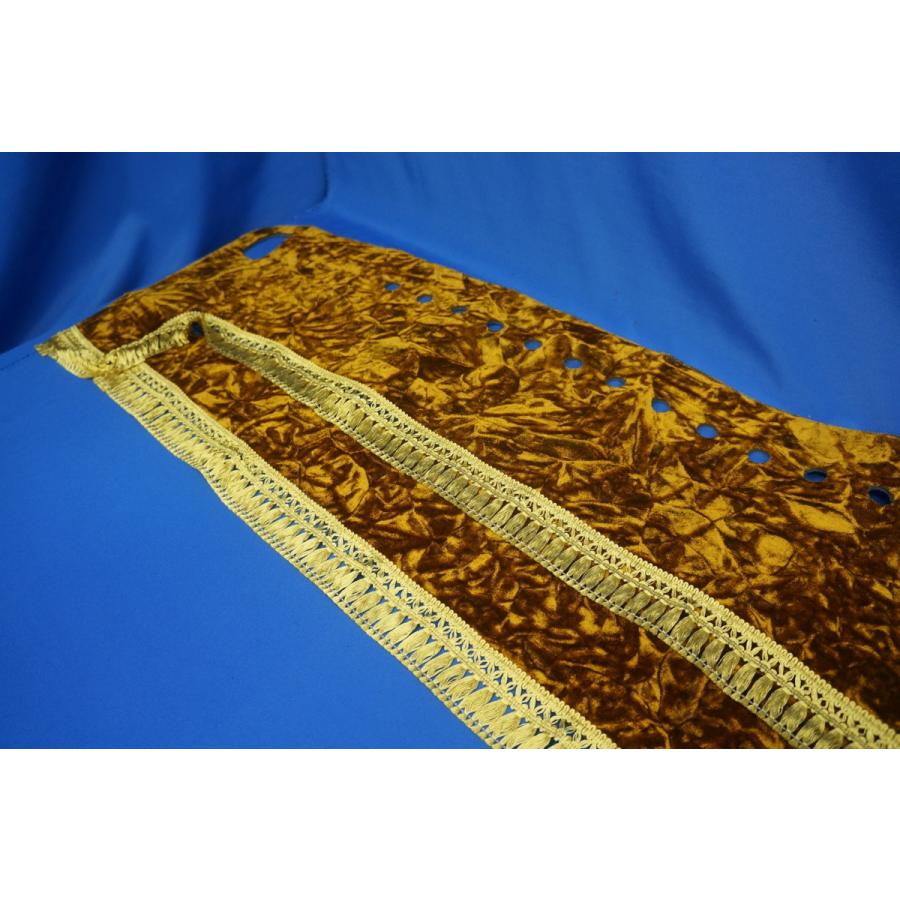 いすゞギガ用 チンチラ ダッシュマット ゴールド : トラックショップ