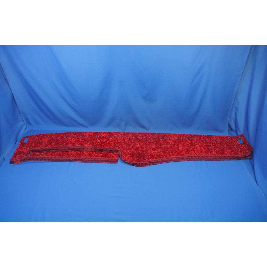 いすゞギガ用 チンチラ ダッシュマット レッド : トラックショップ