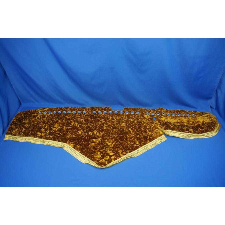 17プロフィア用 リング付き チンチラ ダッシュマット ゴールド