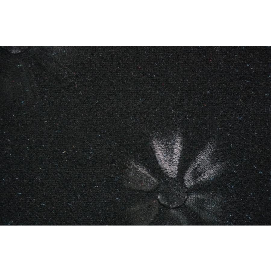 17プロフィア用 モケットフラワー　コスモス　 サンバイザーカバー 運転席　ブラック |  | 04